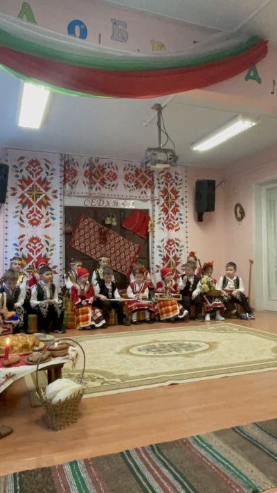 Седянка група Патета - ДГ 59 Елхица - София
