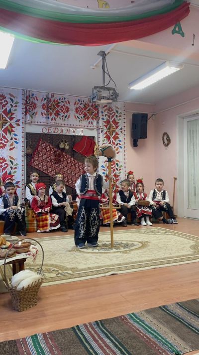Седянка група Патета - ДГ 59 Елхица - София