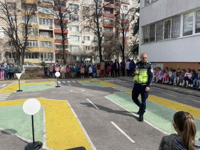 Пътна полиция в детската градина - ДГ 59 Елхица - София